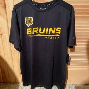Fanatics Boston Bruins t shirt size large